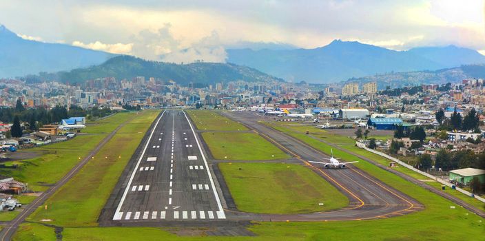 Аэропорт Кито возобновляет аккредитацию в сфере здравоохранения и обслуживания пассажиров
