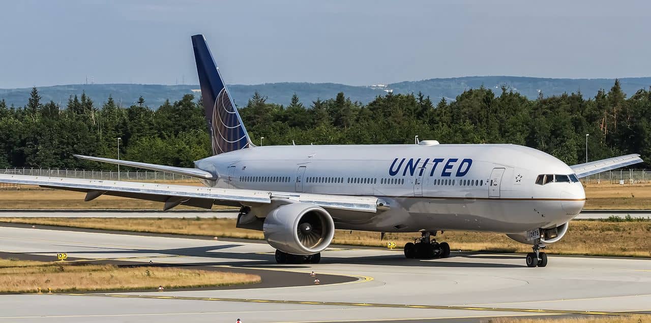 United Airlines создает фонд устойчивого авиационного топлива