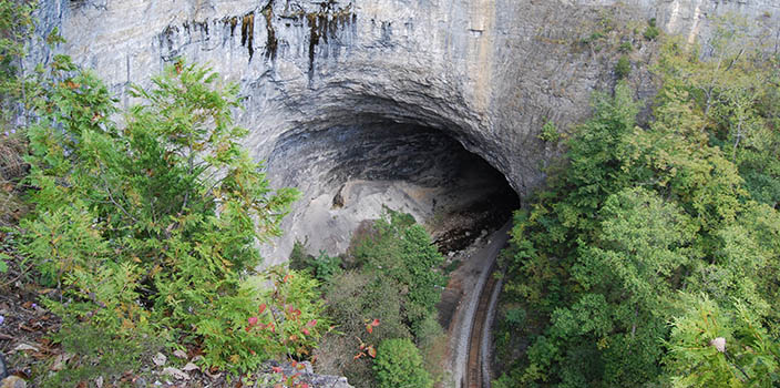 Природный тоннель