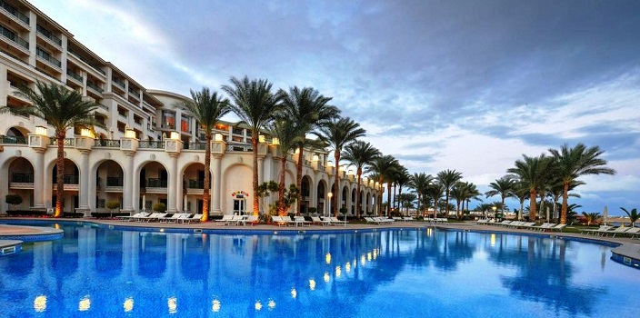 Отель STELLA DI MARE BEACH HOTEL & SPA, бассейн